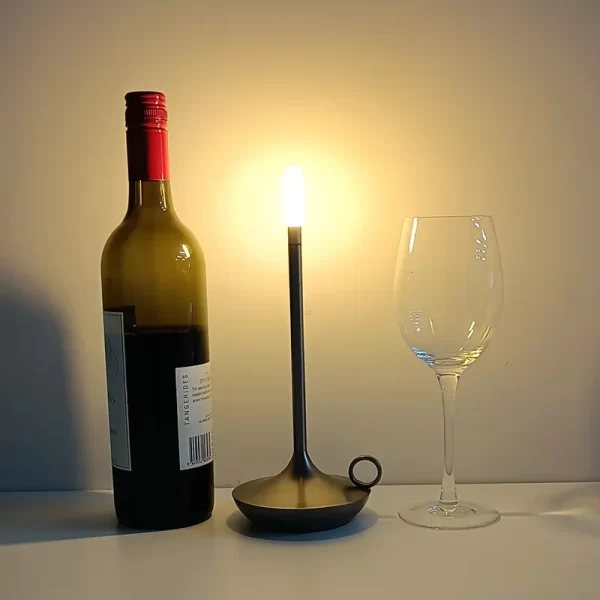 Lâmpada de Mesa LED com Estilo de Vela - Image 4